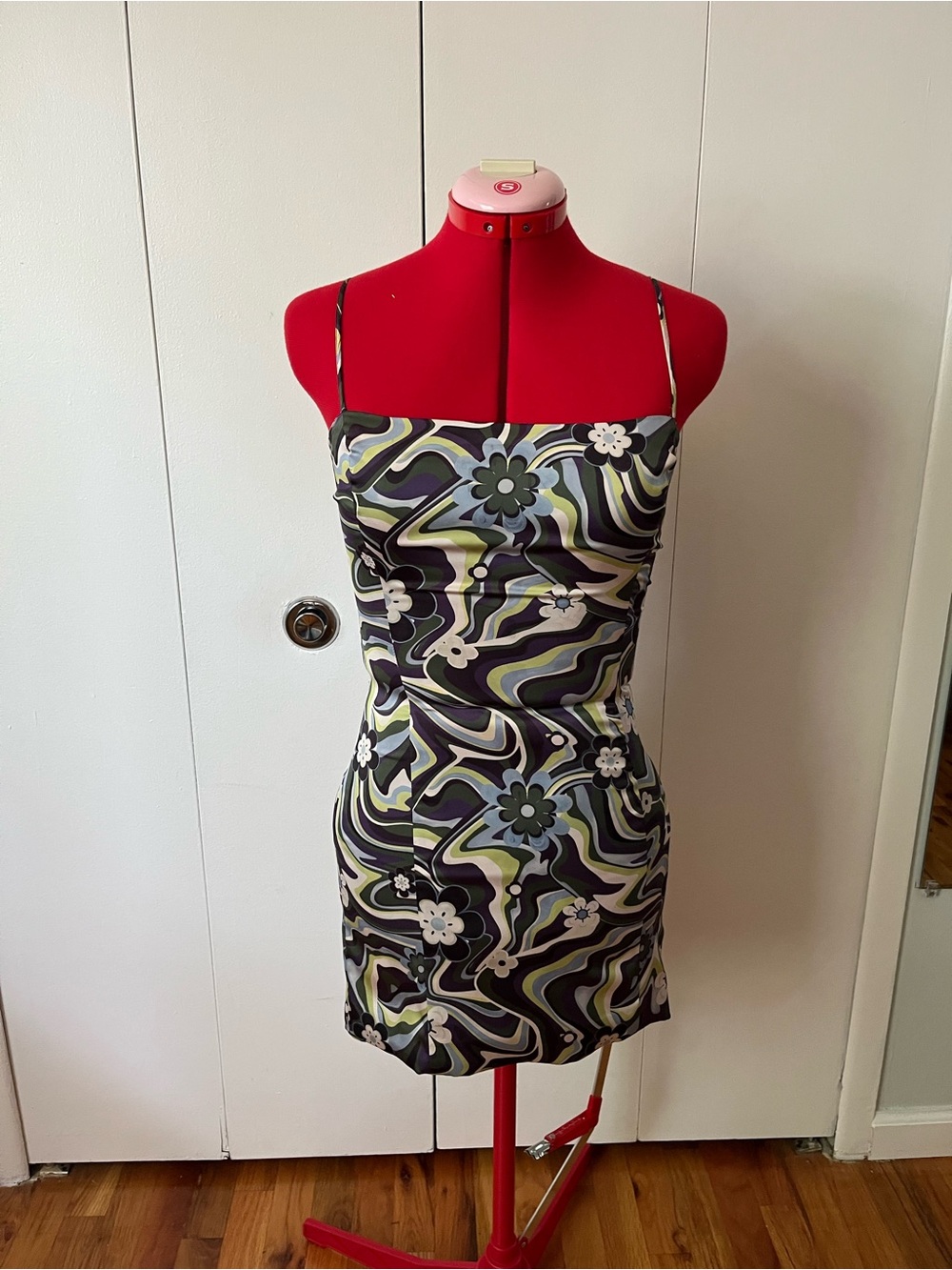 Sunday Best | Aritizia Mini Dress in Color Purple Swirl